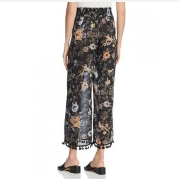 Molly Bracken Tasseled Floral-Print‎ Pants - Picture 2 of 12